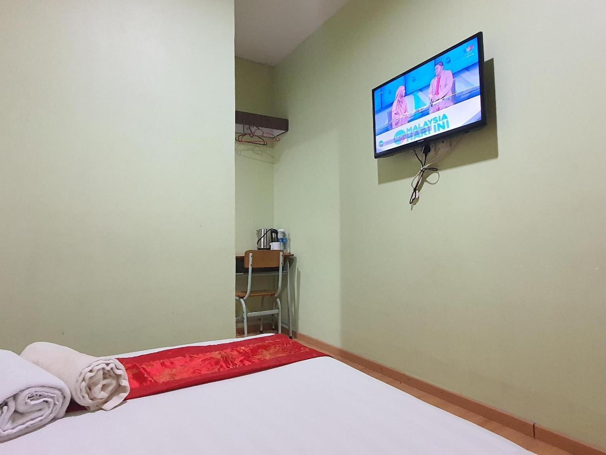 Oyo 90964 Melody 88 Inn Miri Exterior foto