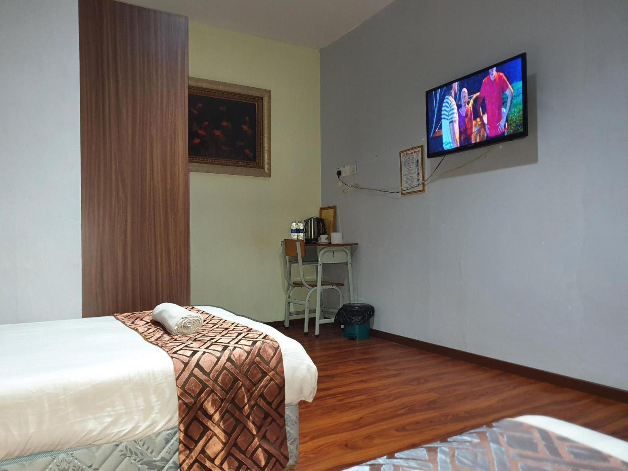 Oyo 90964 Melody 88 Inn Miri Exterior foto