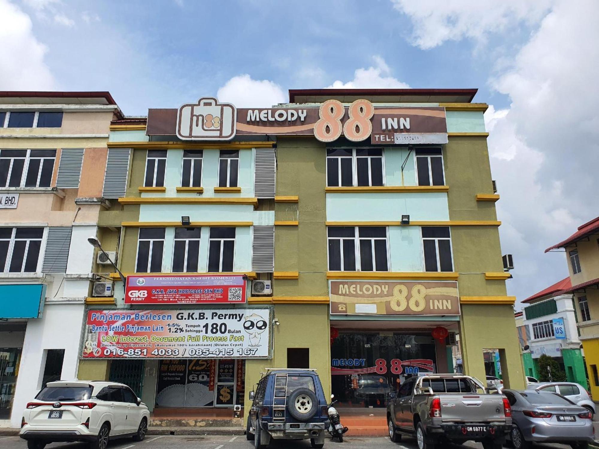 Oyo 90964 Melody 88 Inn Miri Exterior foto